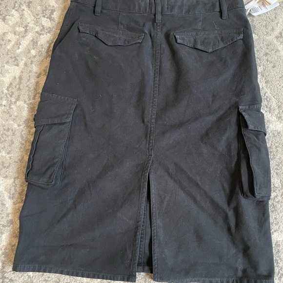 Aritzia midi cargo skirt - Picture 3 of 3